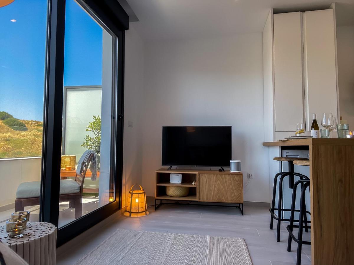 Cozy, Well Located And Balcony Sheltered From Wind Apartament *